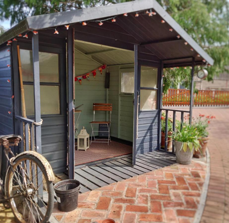 Norham Bike Yard Bed & Breakfast ภายนอก รูปภาพ