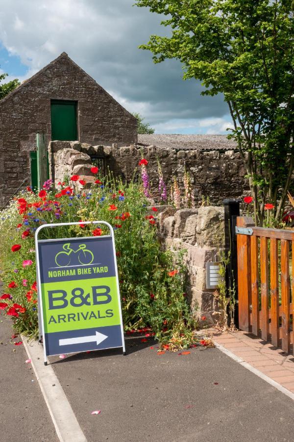Norham Bike Yard Bed & Breakfast ภายนอก รูปภาพ